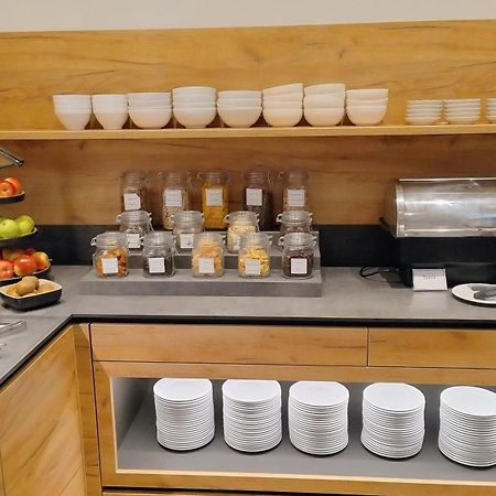 Hotel Restaurant Schwartz Neusiedl am Steinfelde 외부 사진