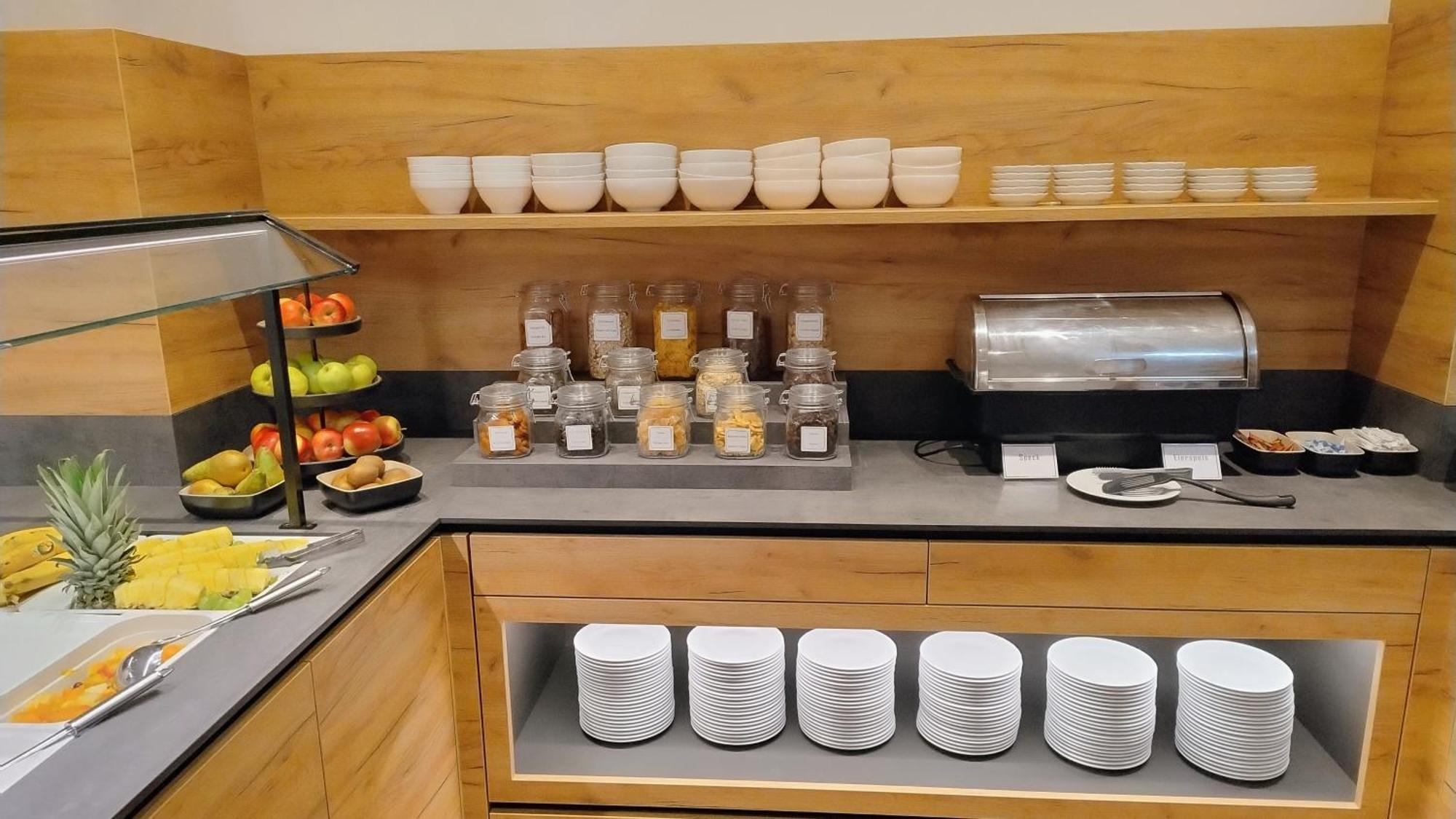 Hotel Restaurant Schwartz Neusiedl am Steinfelde 외부 사진