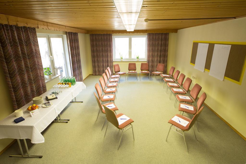 Hotel Restaurant Schwartz Neusiedl am Steinfelde 외부 사진