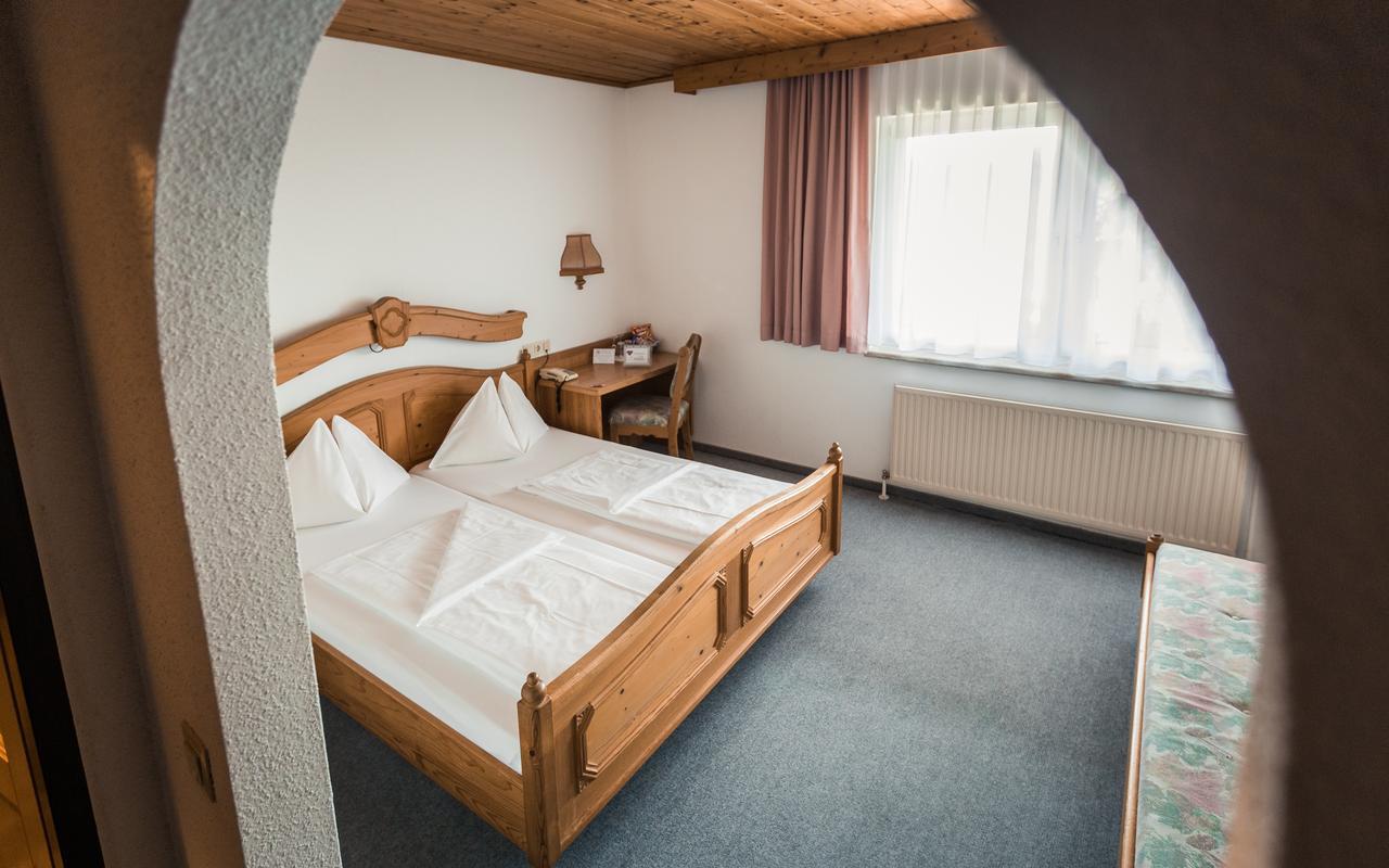 Hotel Restaurant Schwartz Neusiedl am Steinfelde 외부 사진